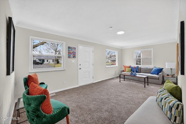 927 W Northgate Parkway, Toledo, OH 43612