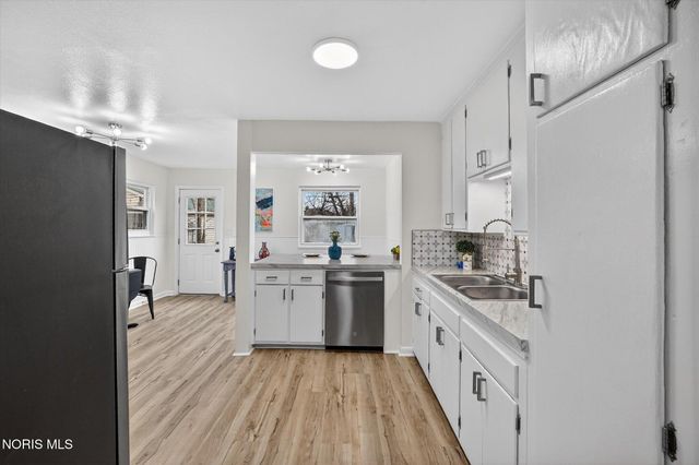 927 W Northgate Parkway, Toledo, OH 43612