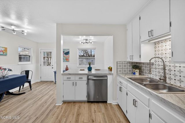 927 W Northgate Parkway, Toledo, OH 43612