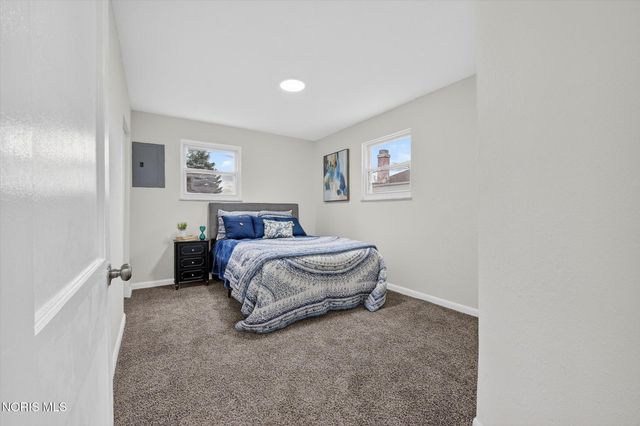 927 W Northgate Parkway, Toledo, OH 43612