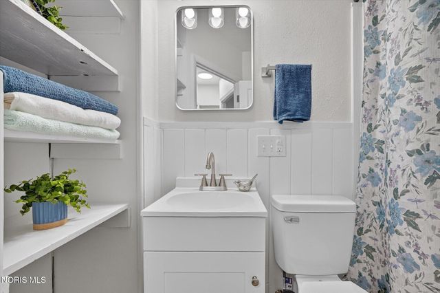 927 W Northgate Parkway, Toledo, OH 43612