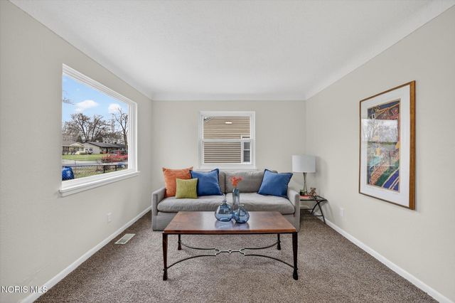 927 W Northgate Parkway, Toledo, OH 43612