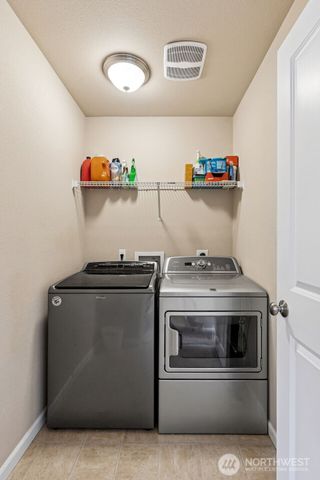 4432 Edgewater Boulevard NE, Lacey, WA 98516
