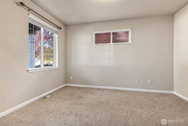 4432 Edgewater Boulevard NE, Lacey, WA 98516