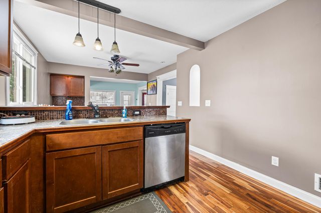 155 Morton Street W, Saint Paul, MN 55107