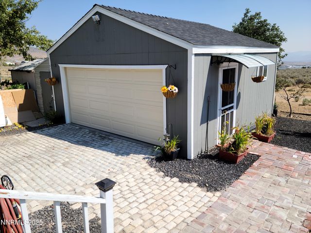315 Mica Circle, Moundhouse, NV 89706