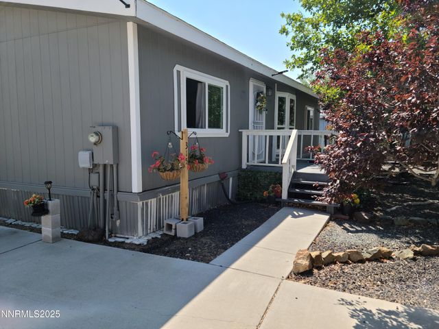 315 Mica Circle, Moundhouse, NV 89706
