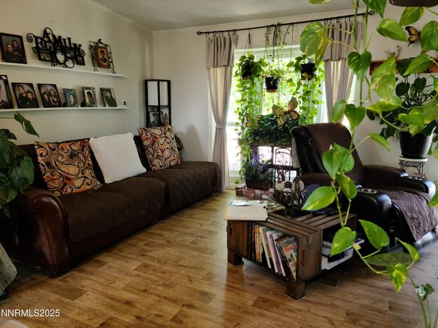 315 Mica Circle, Moundhouse, NV 89706