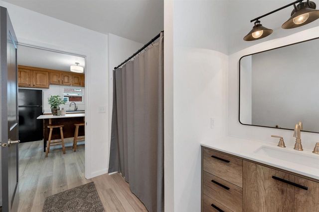 1735 E MASON STREET, Green Bay, WI 54302