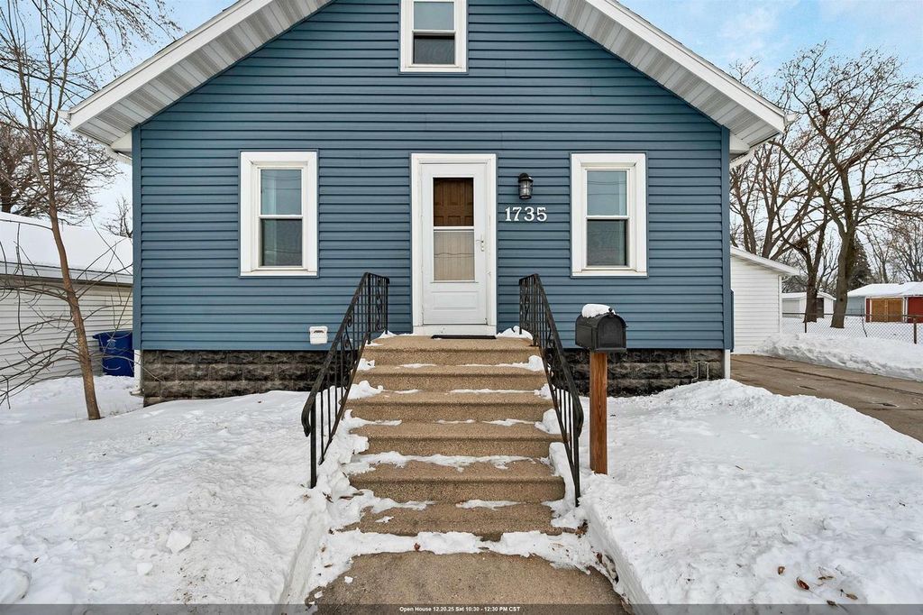 1735 E MASON STREET, Green Bay, WI 54302