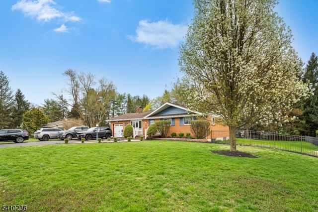 45 Church Rd, Holland Twp., NJ 08848