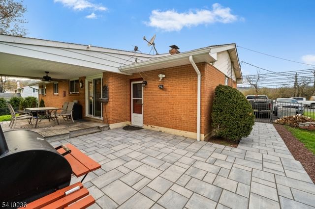 45 Church Rd, Holland Twp., NJ 08848