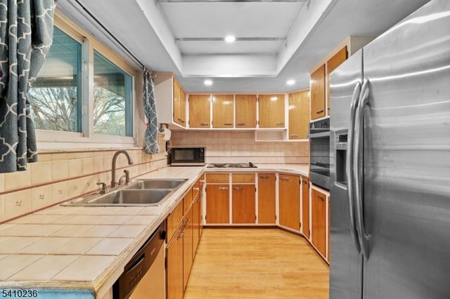 45 Church Rd, Holland Twp., NJ 08848