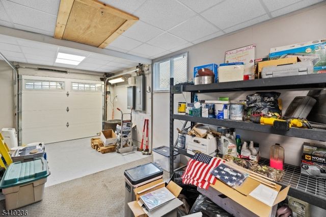 45 Church Rd, Holland Twp., NJ 08848