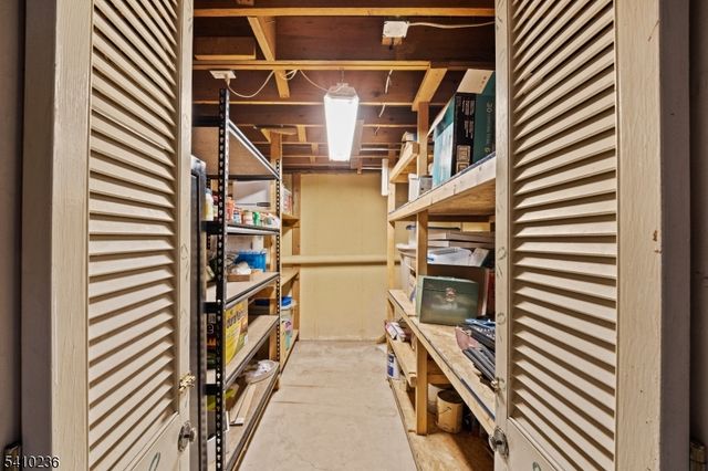 45 Church Rd, Holland Twp., NJ 08848