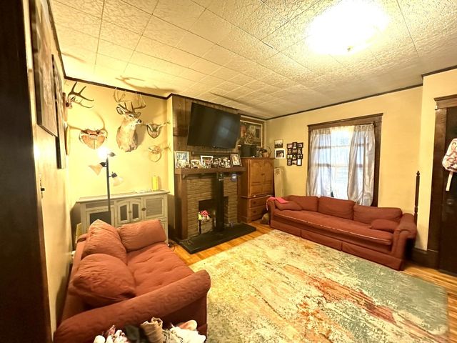 703-705 CHESTNUT Street, Meadville, PA 16335