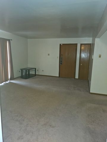 14536 S Muskegon Avenue 3B, Burnham, IL 60633