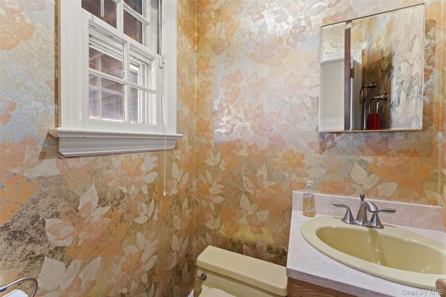 1 Hoover Road, Yonkers, NY 10710