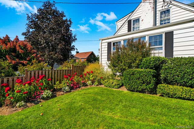 1 Hoover Road, Yonkers, NY 10710