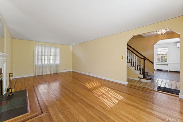 1 Hoover Road, Yonkers, NY 10710