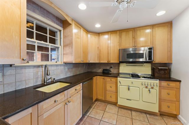 1 Hoover Road, Yonkers, NY 10710