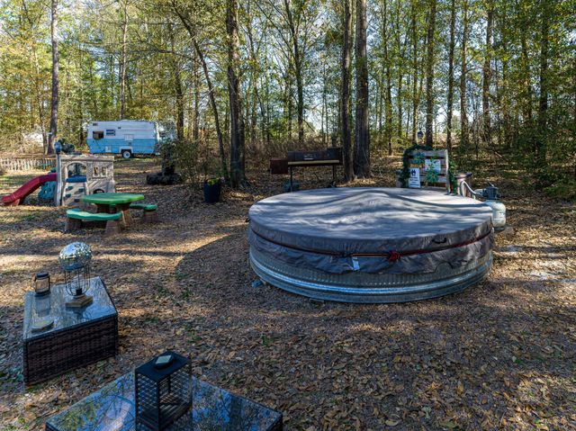 11201 County Road 203, Plantersville, TX 77363