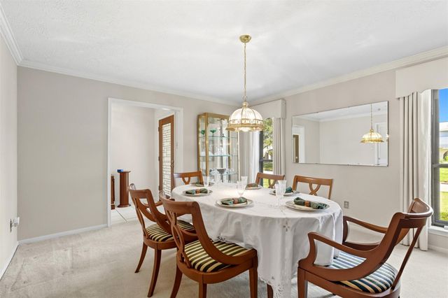 607 Tanglewood Drive, Friendswood, TX 77546