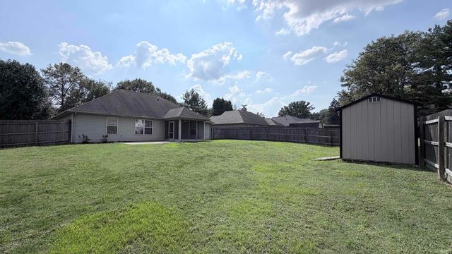 200 E Evergreen Road, Evansville, IN 47711
