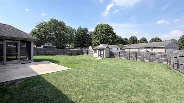 200 E Evergreen Road, Evansville, IN 47711