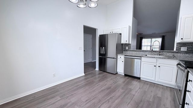 200 E Evergreen Road, Evansville, IN 47711
