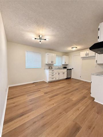 7209 E 86 Street, Kansas City, MO 64138