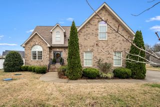 1035 Laramie Ct, Murfreesboro, TN 37128