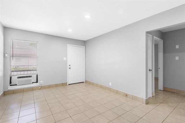 4401 Denmark Street, Houston, TX 77016