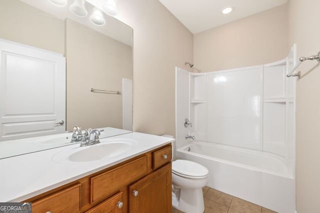 6413 Monarch Court, Hoschton, GA 30548
