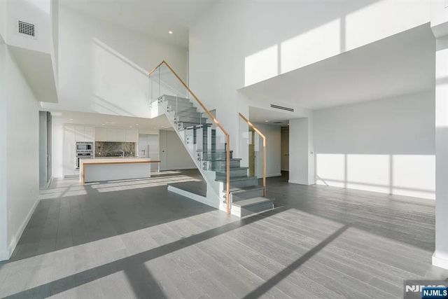 320 Adolphus Avenue 316, Cliffside Park, NJ 07010