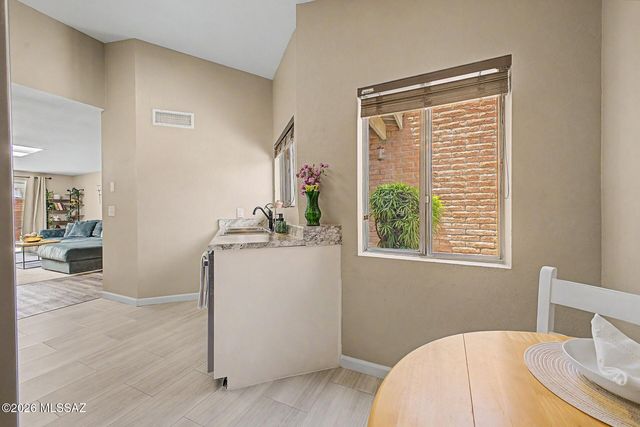 4322 E Allison Road, Tucson, AZ 85712
