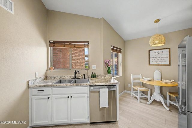 4322 E Allison Road, Tucson, AZ 85712