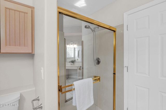 5876 W Cielo Grande Drive, Glendale, AZ 85310