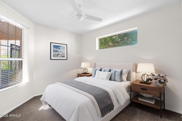 5876 W Cielo Grande Drive, Glendale, AZ 85310