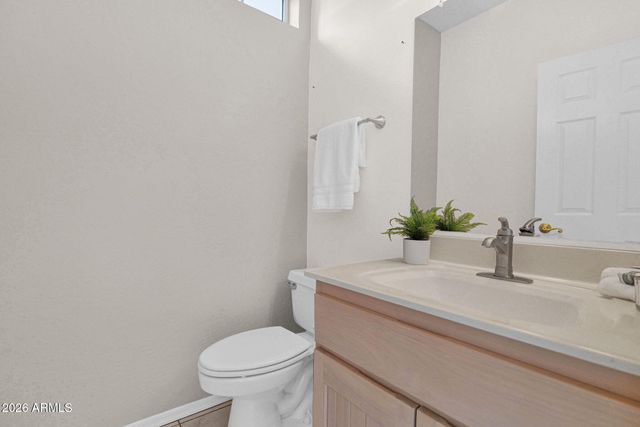 5876 W Cielo Grande Drive, Glendale, AZ 85310