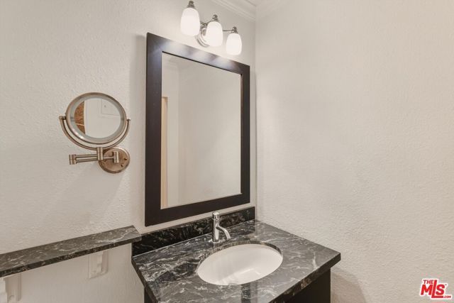 141 S Clark Drive 225, Los Angeles, CA 90048