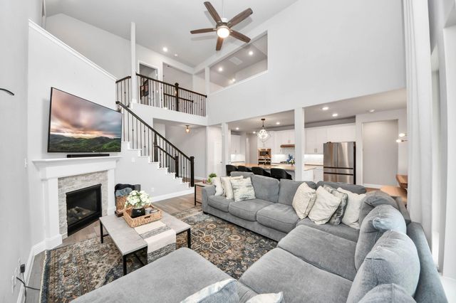 2226 Clements Shore Lane, La Porte, TX 77571
