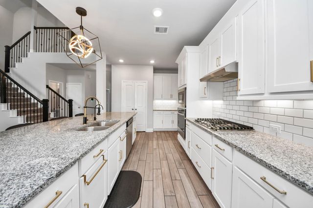 2226 Clements Shore Lane, La Porte, TX 77571