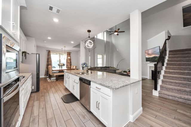 2226 Clements Shore Lane, La Porte, TX 77571