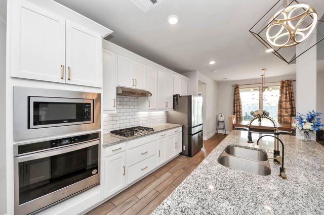 2226 Clements Shore Lane, La Porte, TX 77571