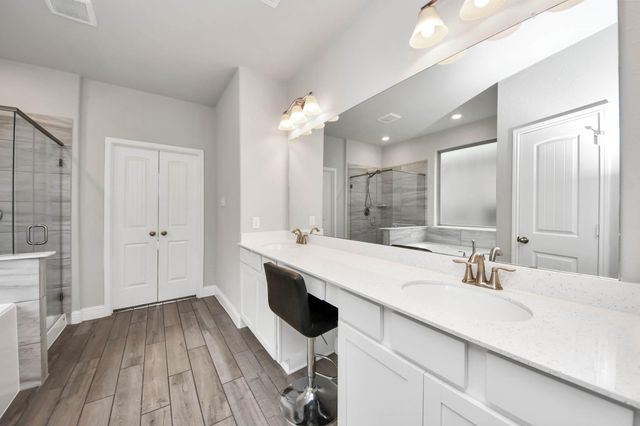 2226 Clements Shore Lane, La Porte, TX 77571