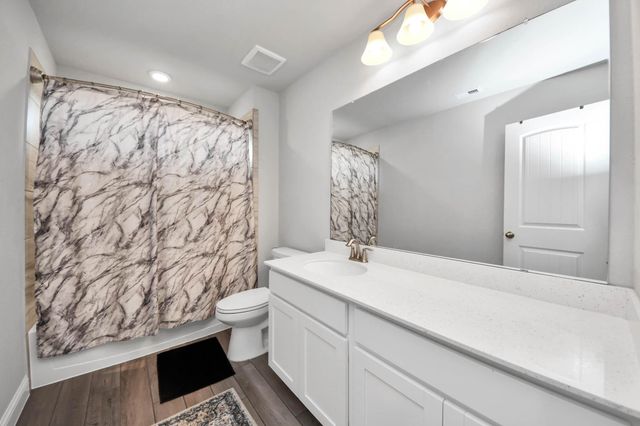 2226 Clements Shore Lane, La Porte, TX 77571