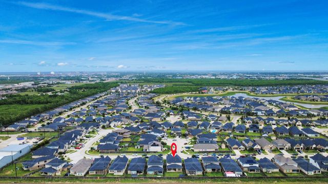2226 Clements Shore Lane, La Porte, TX 77571