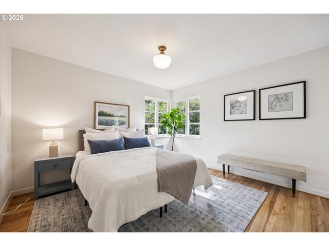 4127 Sw 52ND Ave, Portland, OR 97221