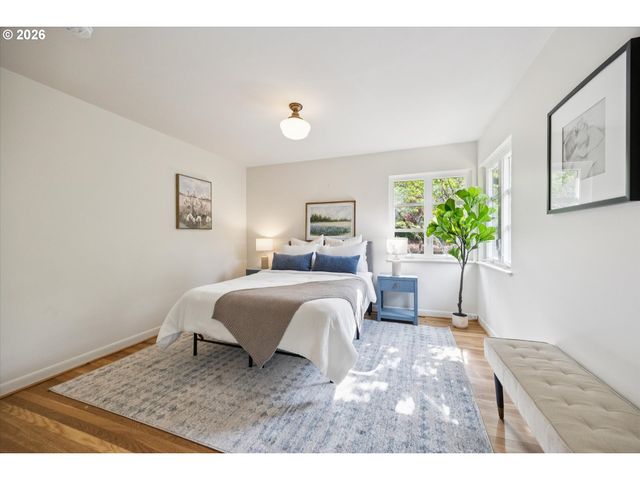 4127 Sw 52ND Ave, Portland, OR 97221